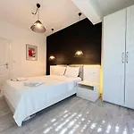 Villa Burla çalış